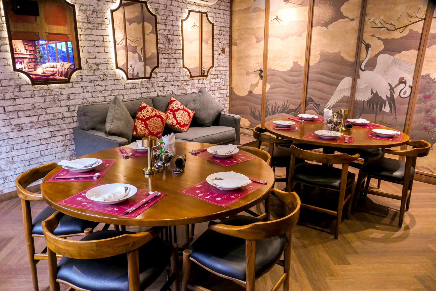 Sudut VIP room mural Sinar Mandala